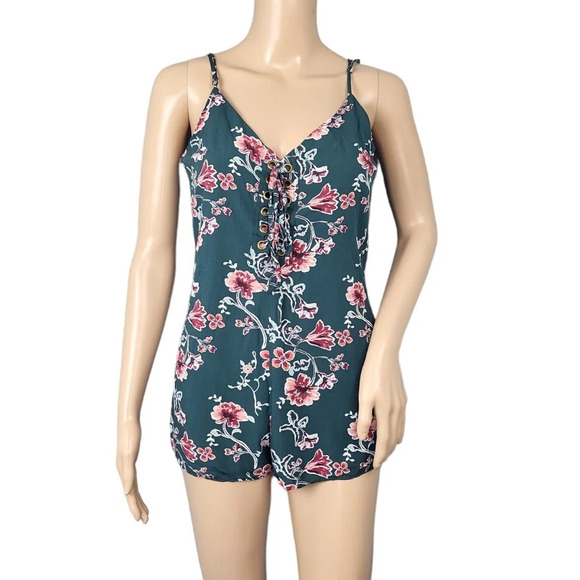 Forever 21 Pants - Forever 21 Hunter Green Floral Lace Up Romper